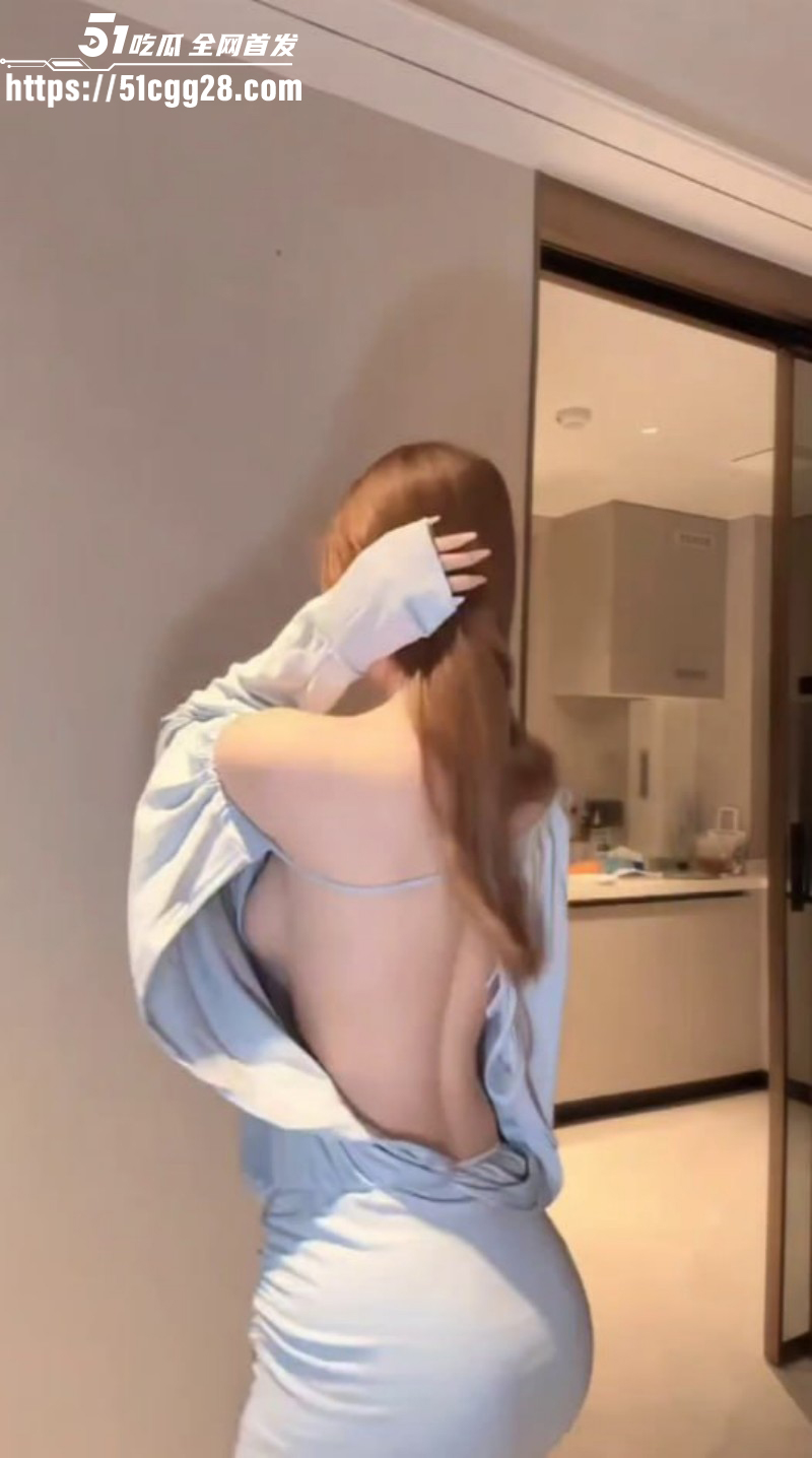 抖音爆火女神小睡神李梨涡后背摇合集06