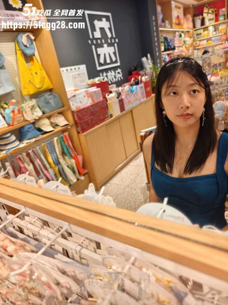 00后良家少妇周苗不雅视频泄密04