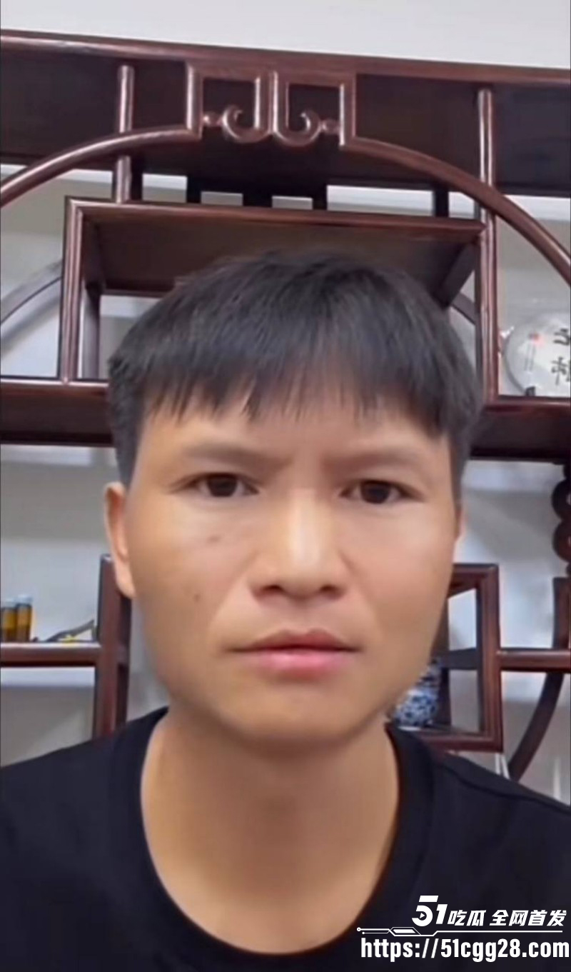 抖音网红小英曝上如拉出轨其亲表妹012