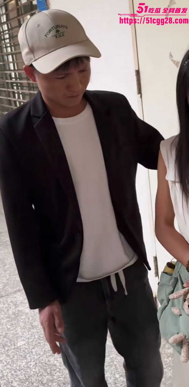 抖音网红小英曝上如拉出轨其亲表妹014