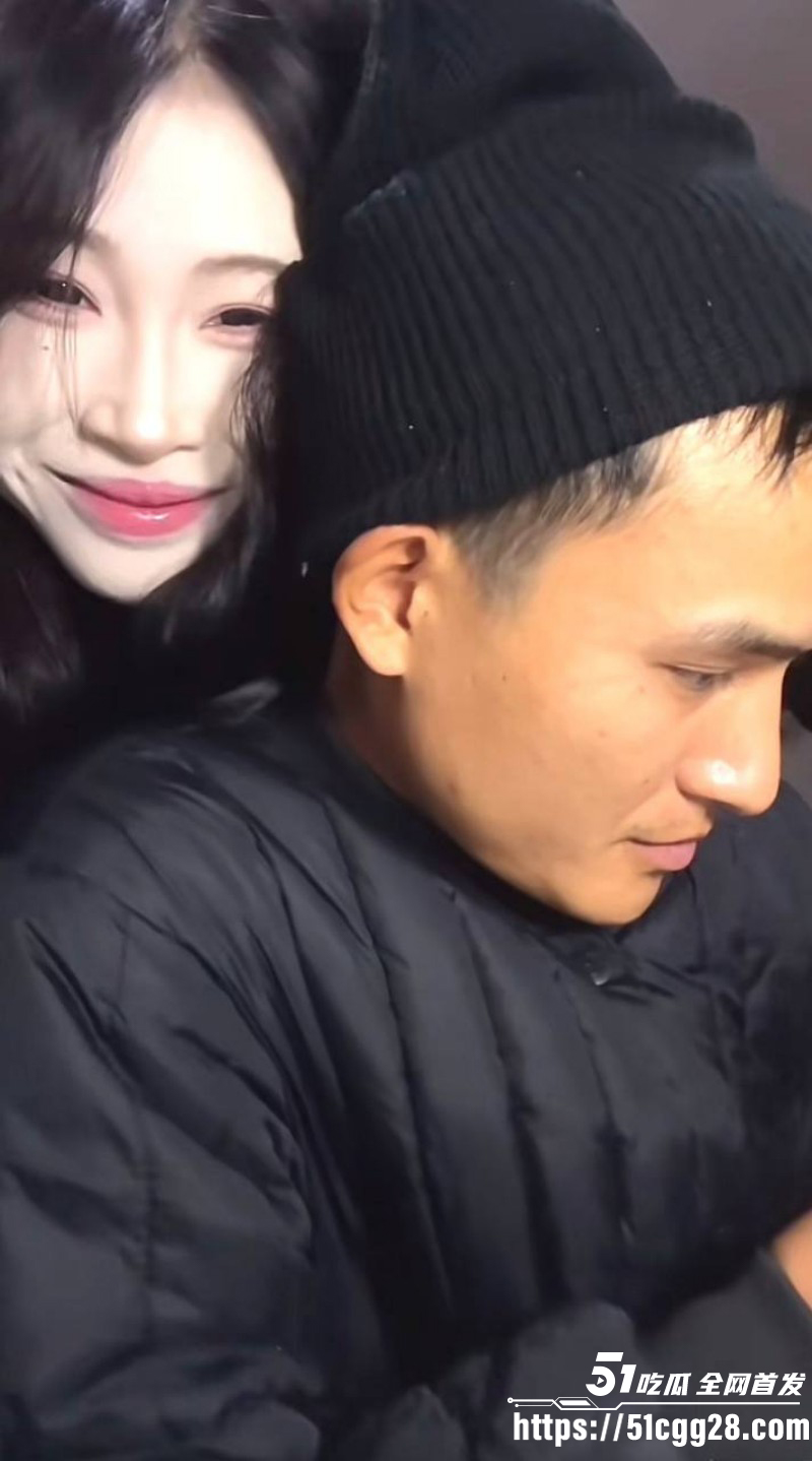 抖音网红小英曝上如拉出轨其亲表妹016