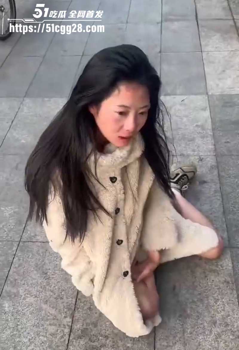 虎门木然庞凤华出轨被对象暴打曝光私密视频8拷贝
