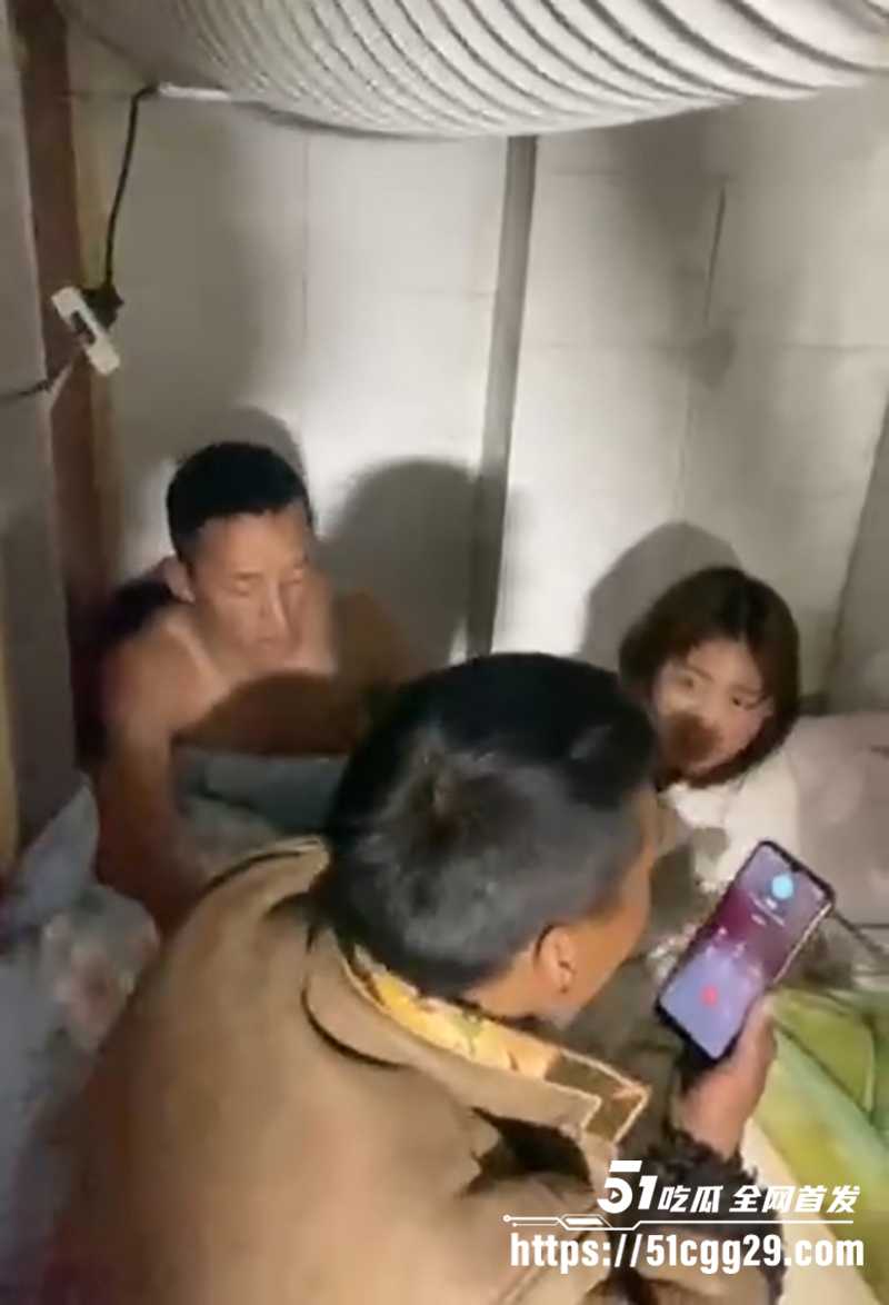 极品淫妻玩偷情 抓奸现场视频流出 5 拷贝