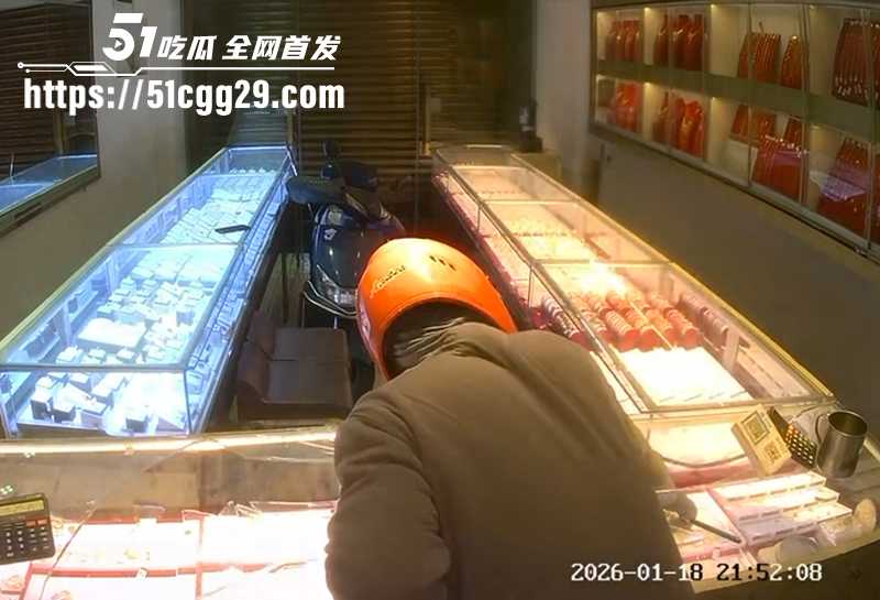 福建平潭依强金被抢劫监控视频流出 8 拷贝