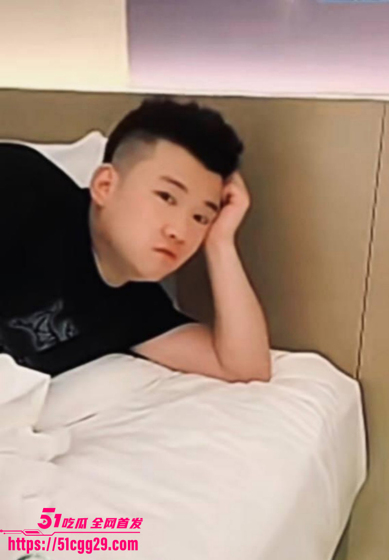 抖音网红木森被红豆直播曝光出轨女徒弟011