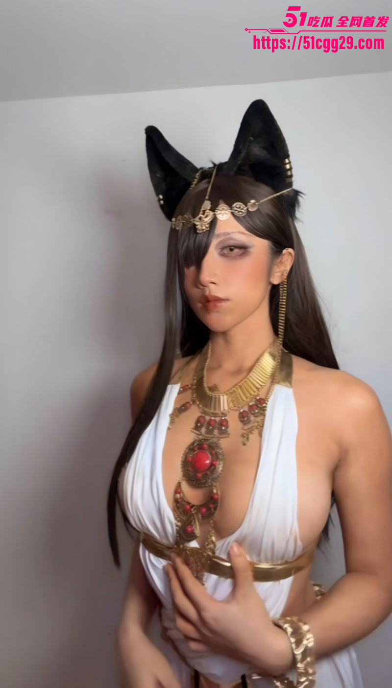 高颜值Coser女神 九曲Jean 最新大尺度福利 化身埃及猫娘搔首弄姿 销魂体态尽显浪荡！