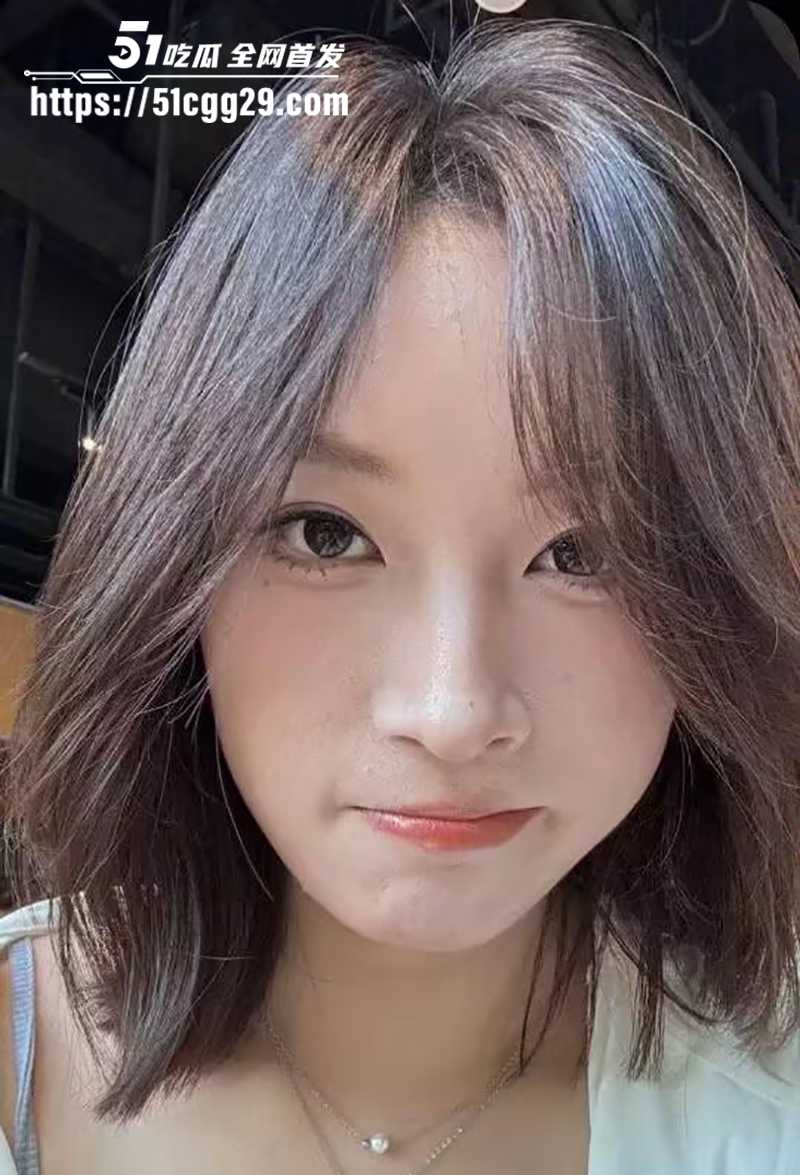 武汉大学超美学姐王佳雯不雅视频流出3拷贝