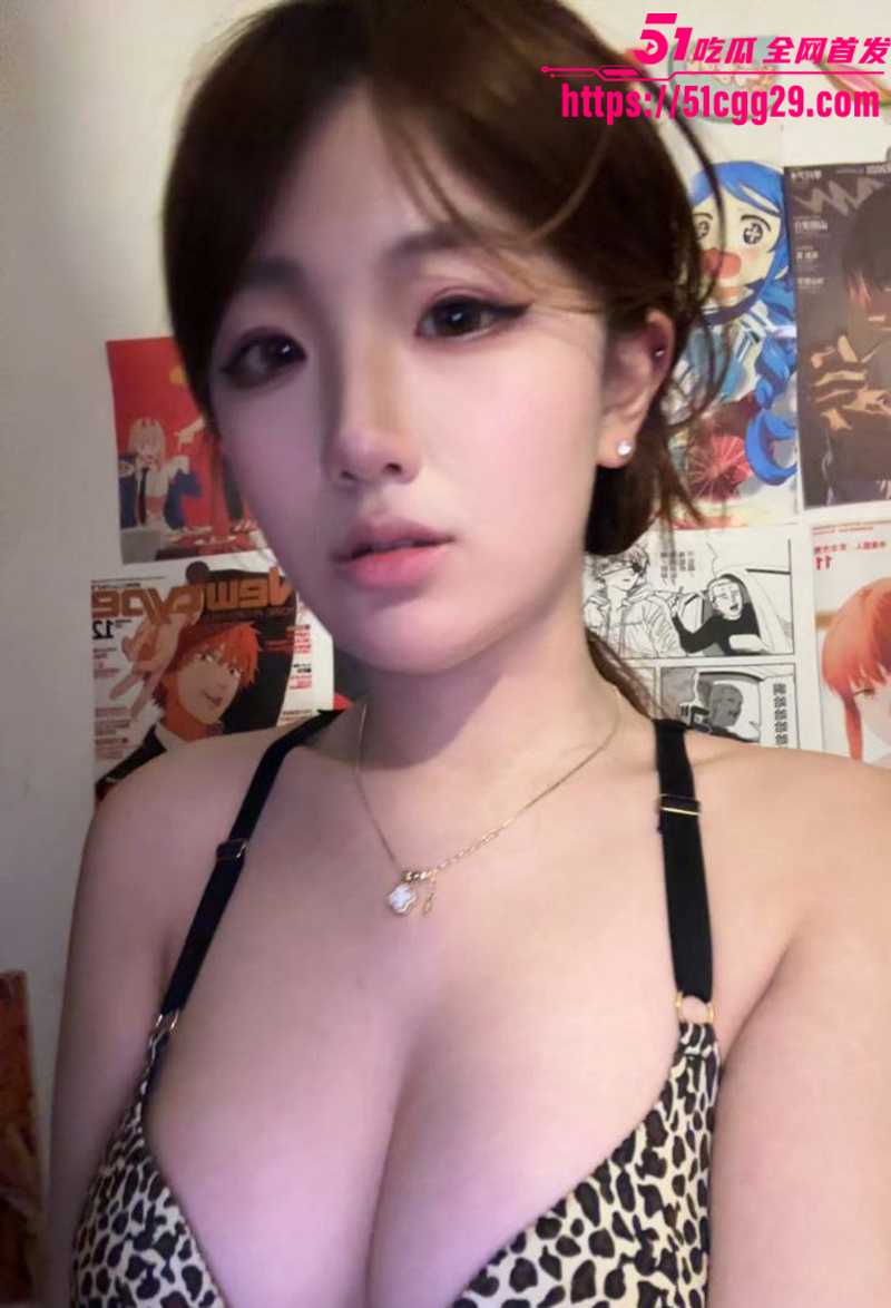大奶美少女忧郁是我的主旋律付费福利视频流出2拷贝