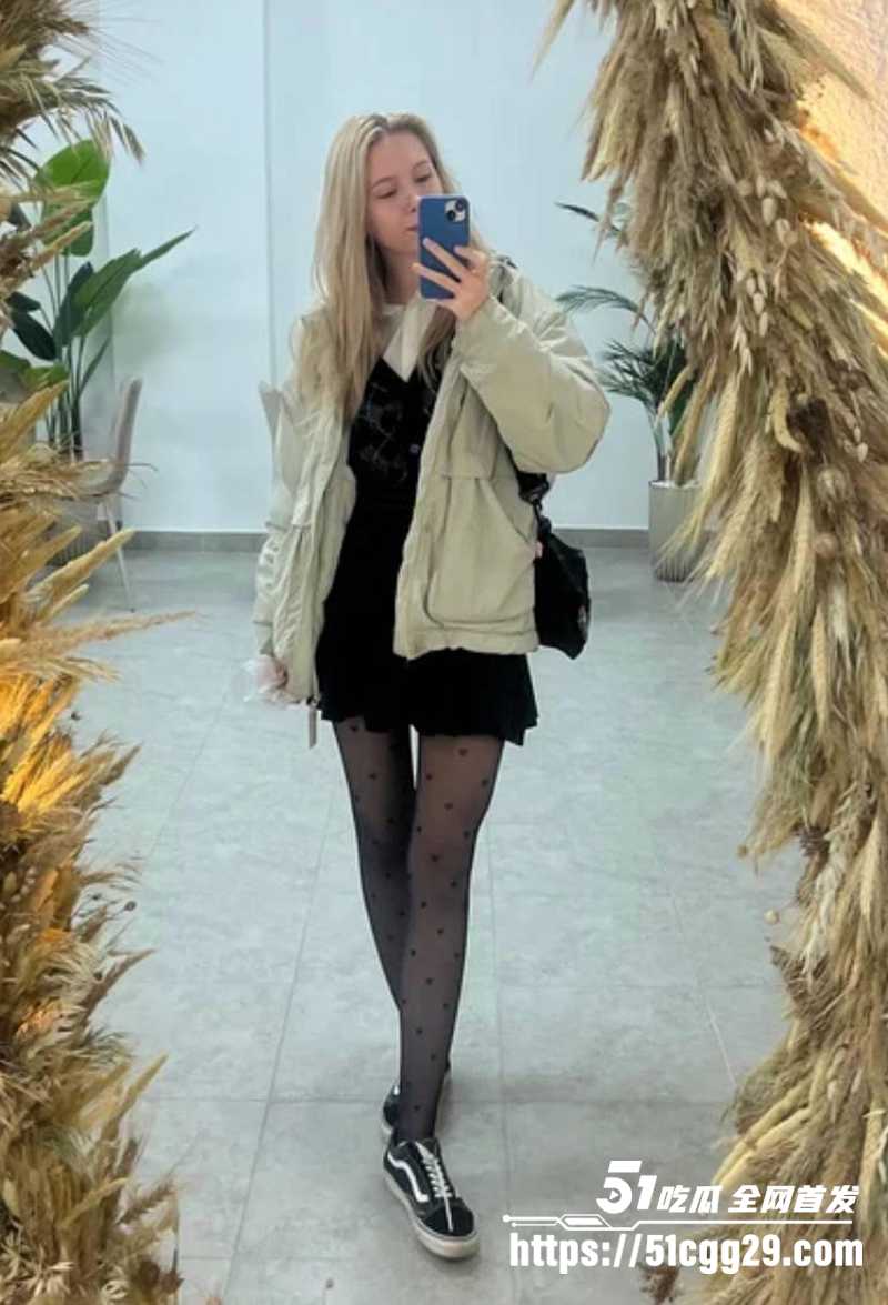 51瓜友约炮180乌克兰女模特视频流出 2 拷贝