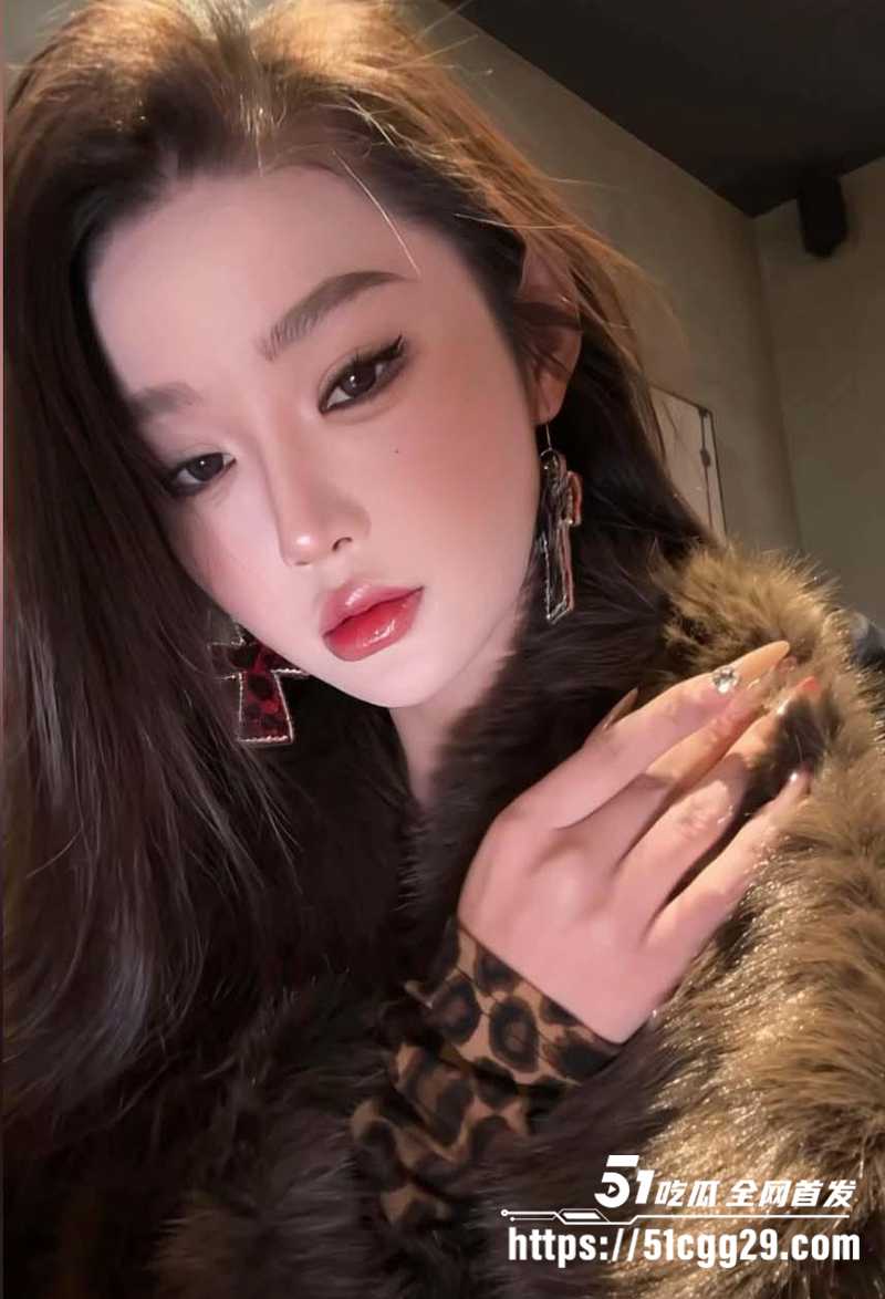 深圳卖淫女李琦恋爱期间出轨下海视频流出4拷贝