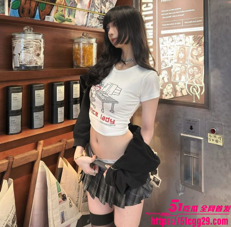 性感网红婕媞与男友露脸做爱视频外流 2