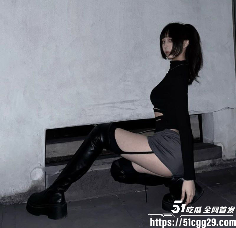 性感网红婕媞与男友露脸做爱视频外流 3