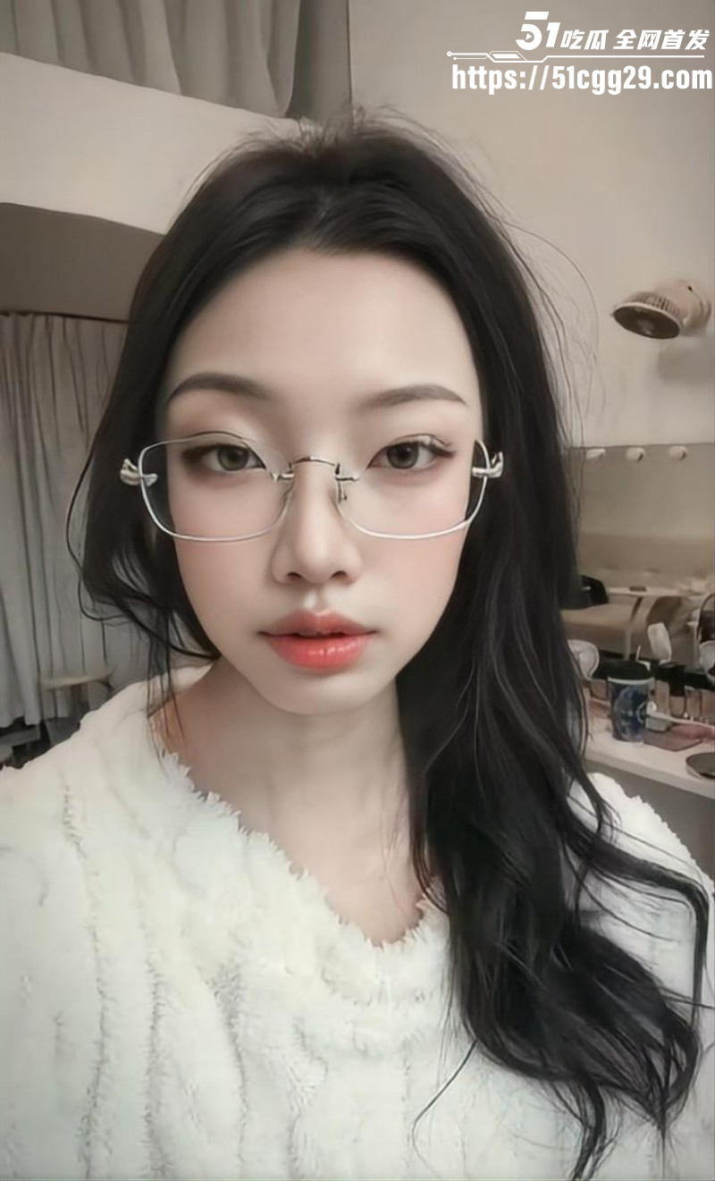 快手眼镜娘角落里的鼠鼠第三弹03