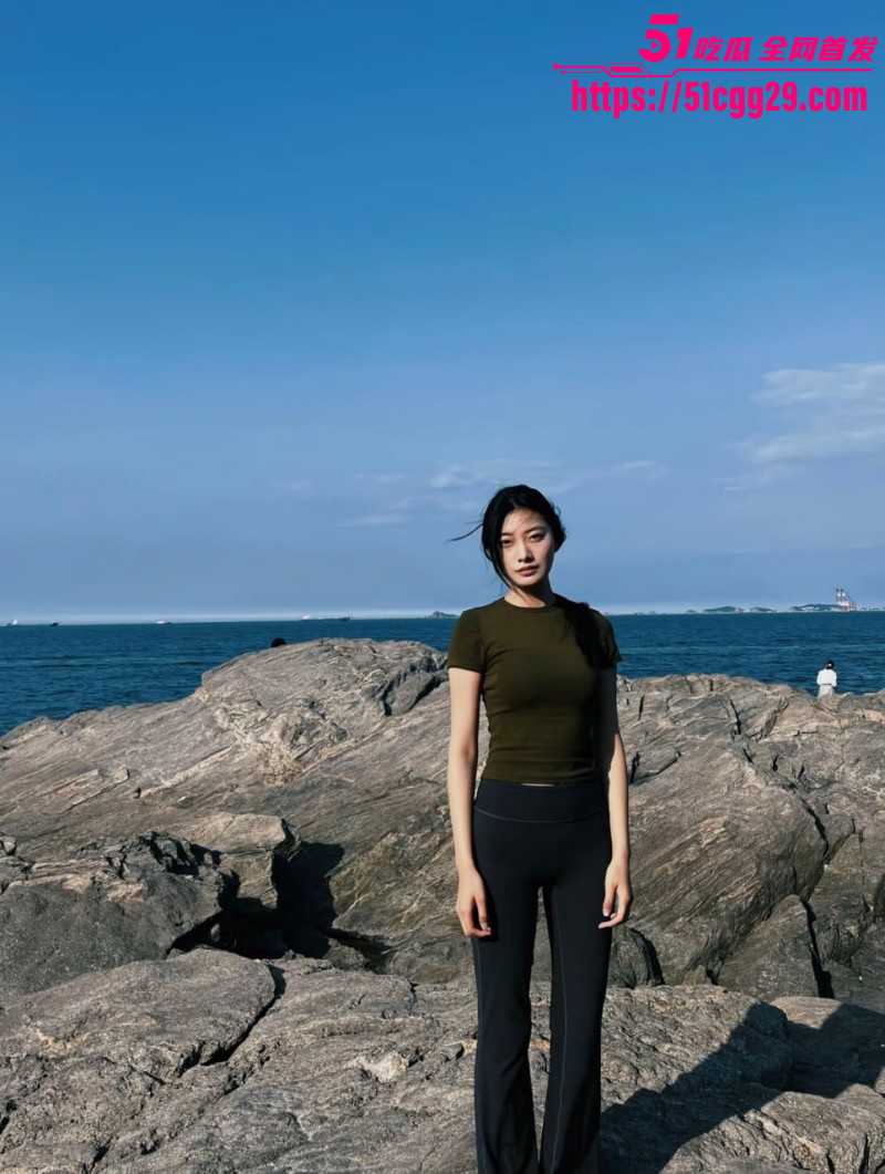 山东威海少妇林雅琳约炮视频泄密03