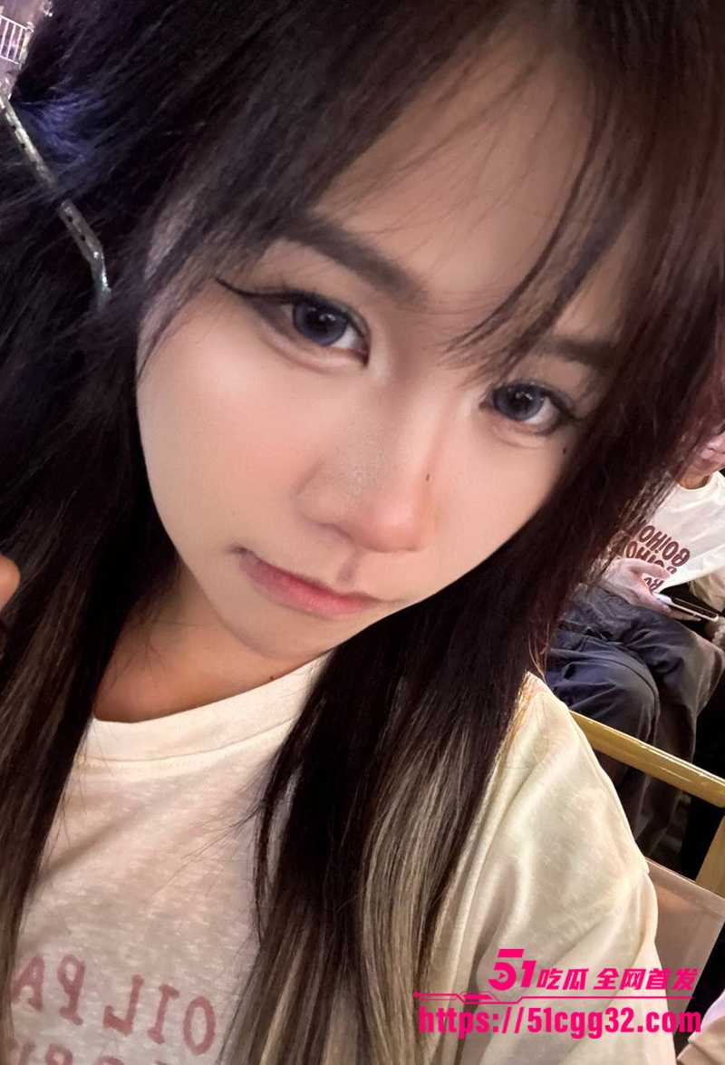 快手高颜值少女户外曼曼私密性爱自拍视频流出2拷贝