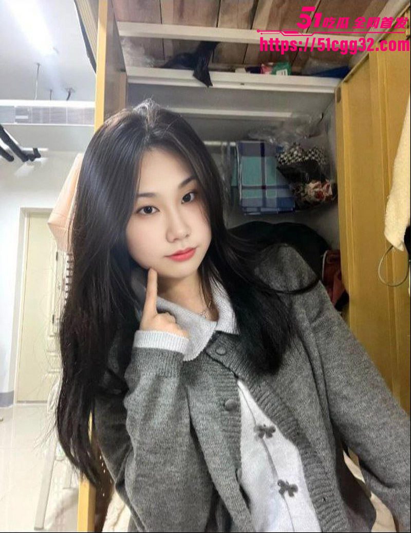 广西大二反差母狗 马雯 为借钱接受金主调教 跪地狗爬全身写满淫文 被爆操狂干彻底沦为玩物！