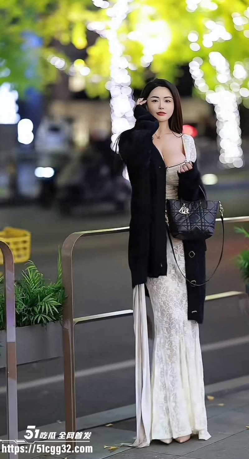 抖音网红吃糖吐泡泡大尺度私拍04