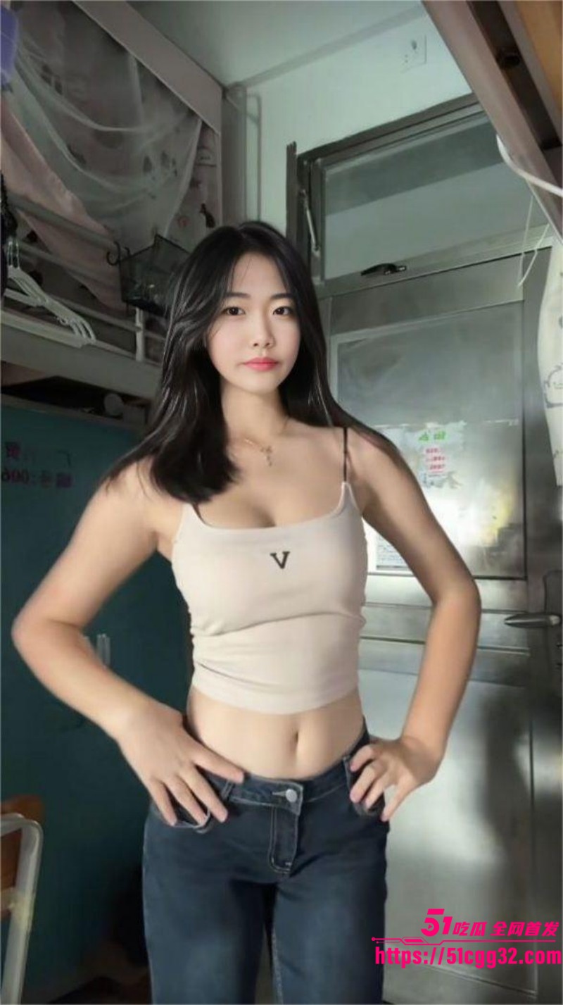 广东反差学生妹 杨云菲 自慰视频流出 裸贷8000元无力偿还遭债主线上调教 揉奶扣穴发骚魅惑呻吟不停 2