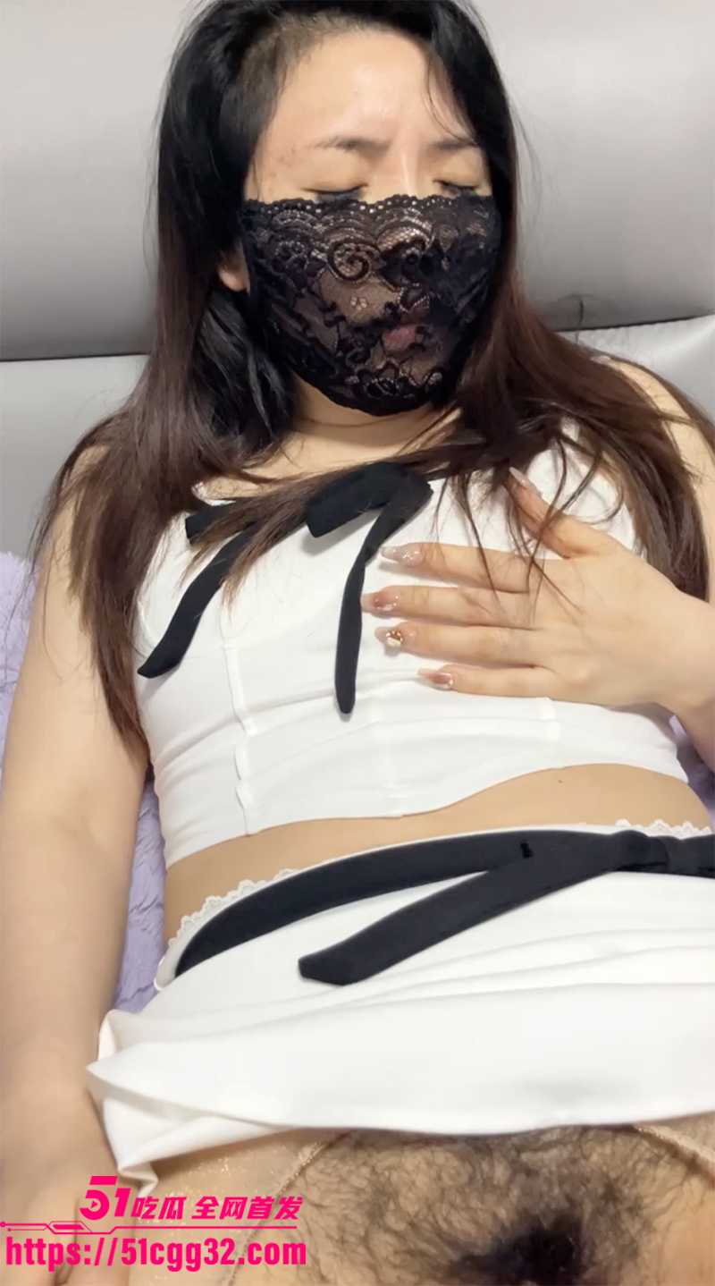 51原创爱吃饺子和嫂子 憋了好几天的嫂子跳蛋自慰玩到没电 一见面就骑上来猛摇 卖力到差点站起来操我！