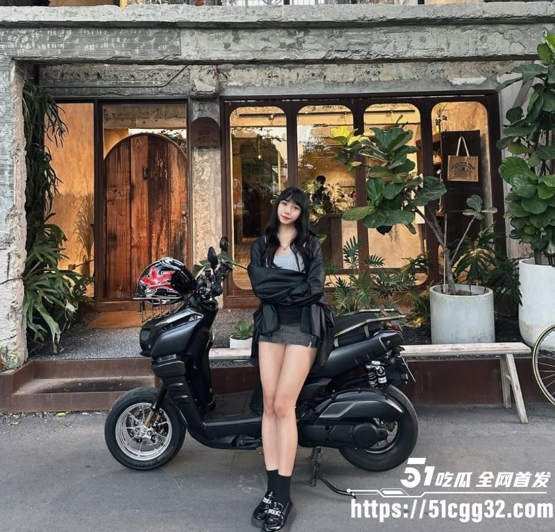 大长腿机车博主露脸口交视频外流 2