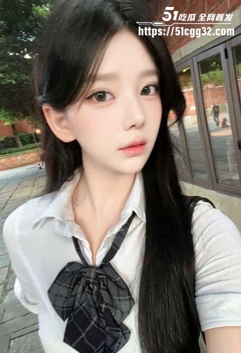 长腿美乳福利姬 小雨点 顶级颜值完美身材 百变情趣淫装诱惑 掰穴自摸汁水四溅 男人的梦中精盆！