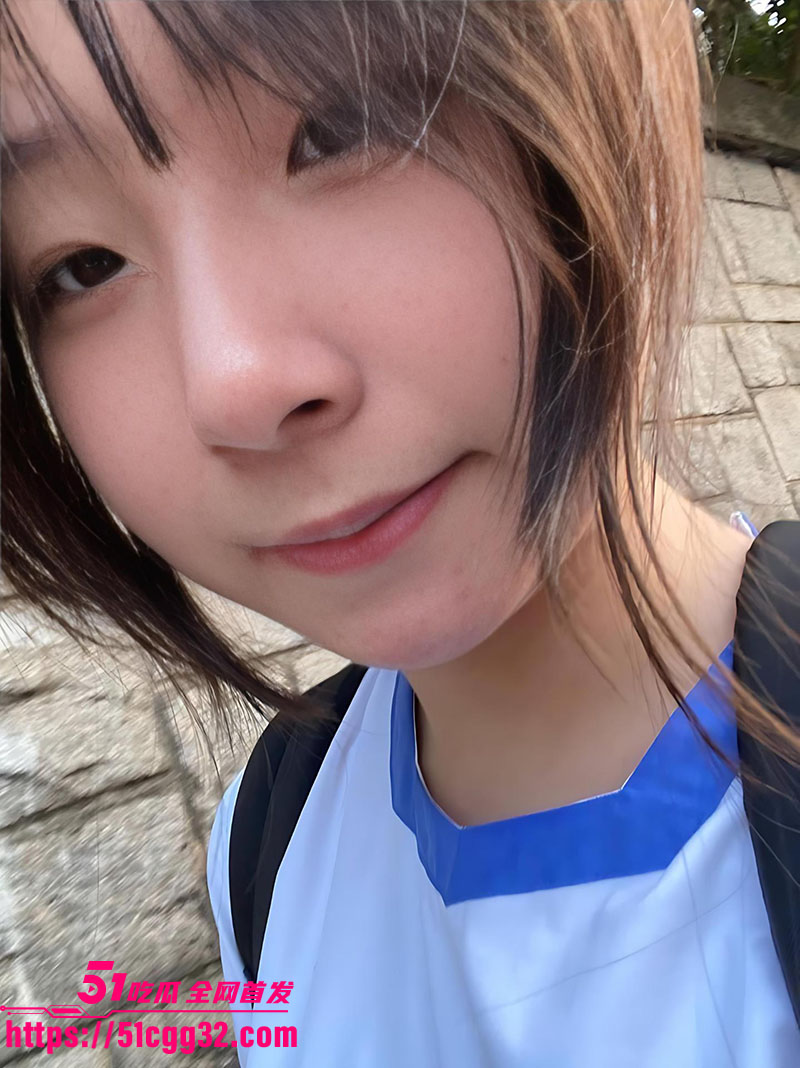 香港超淫学生妹 林百欣 性欲旺盛与男友裸聊自慰扣穴挑逗 被男友后入狂操到腿软！