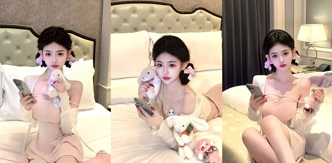 推特00后骚鸡 洛洛幻想屋 粉丝福利手交足交双杀 黑丝翘臀被后入猛干 最后张开粉唇深喉口爆！