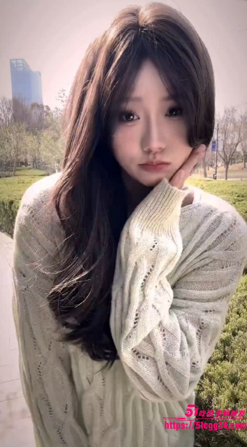 上海女大学生 刘萍 被富豪包养视频流出 校园女神口交骑乘尽显淫态 主动撅臀后入打桩猛操到腿软 2watermarked