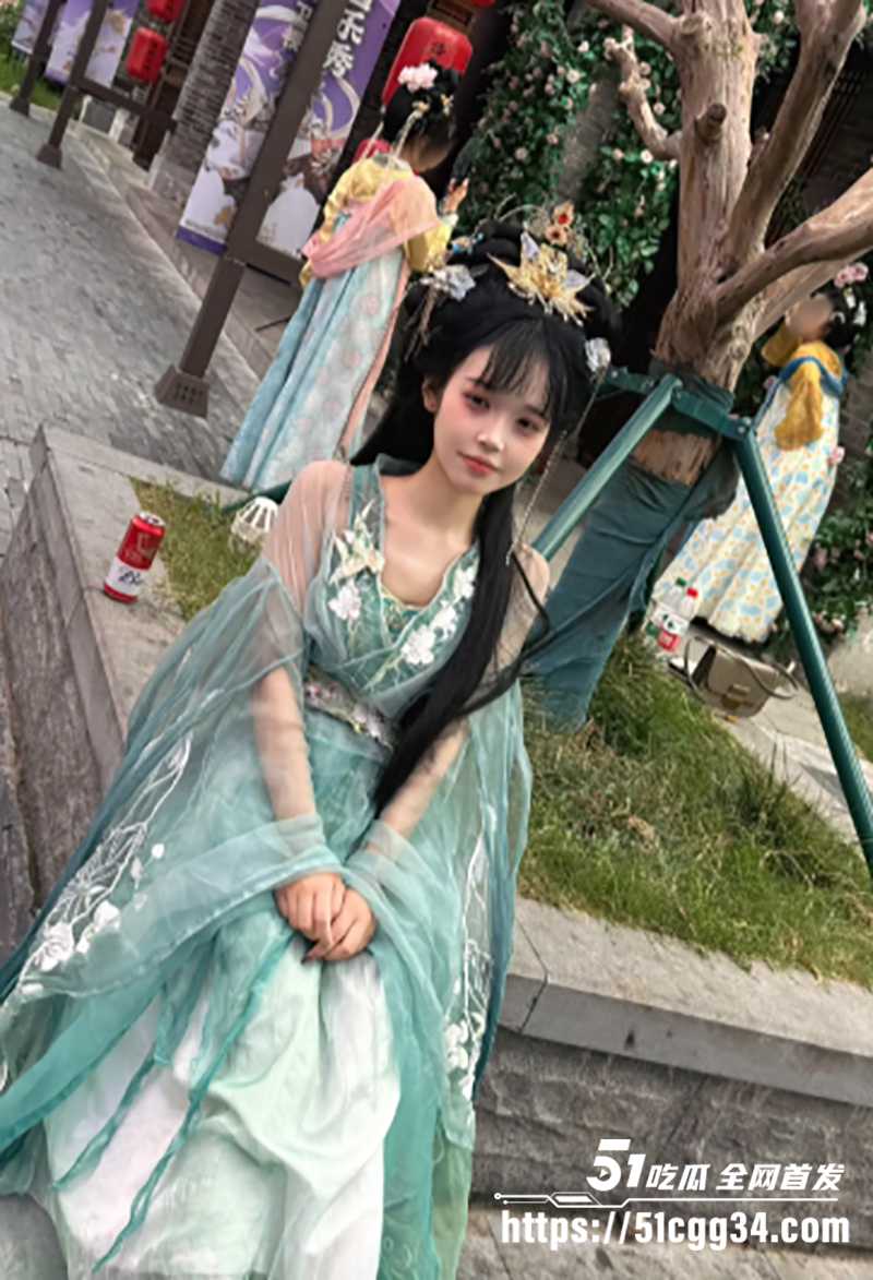 郑州网红少女石榴被曝勾引亲哥玩乱伦感染梅毒被曝光2拷贝