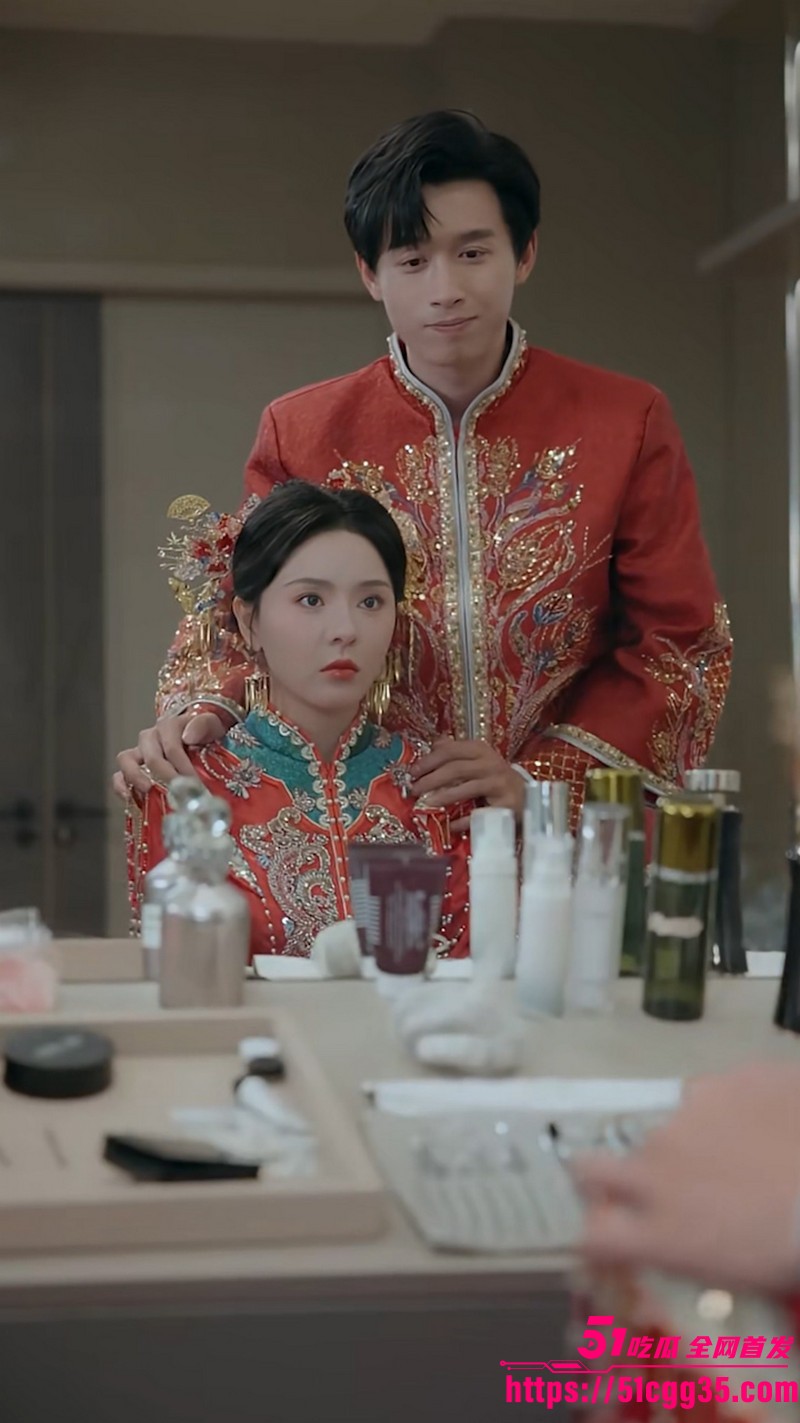 擦边短剧世界男女比例失衡我成了香饽饽 8