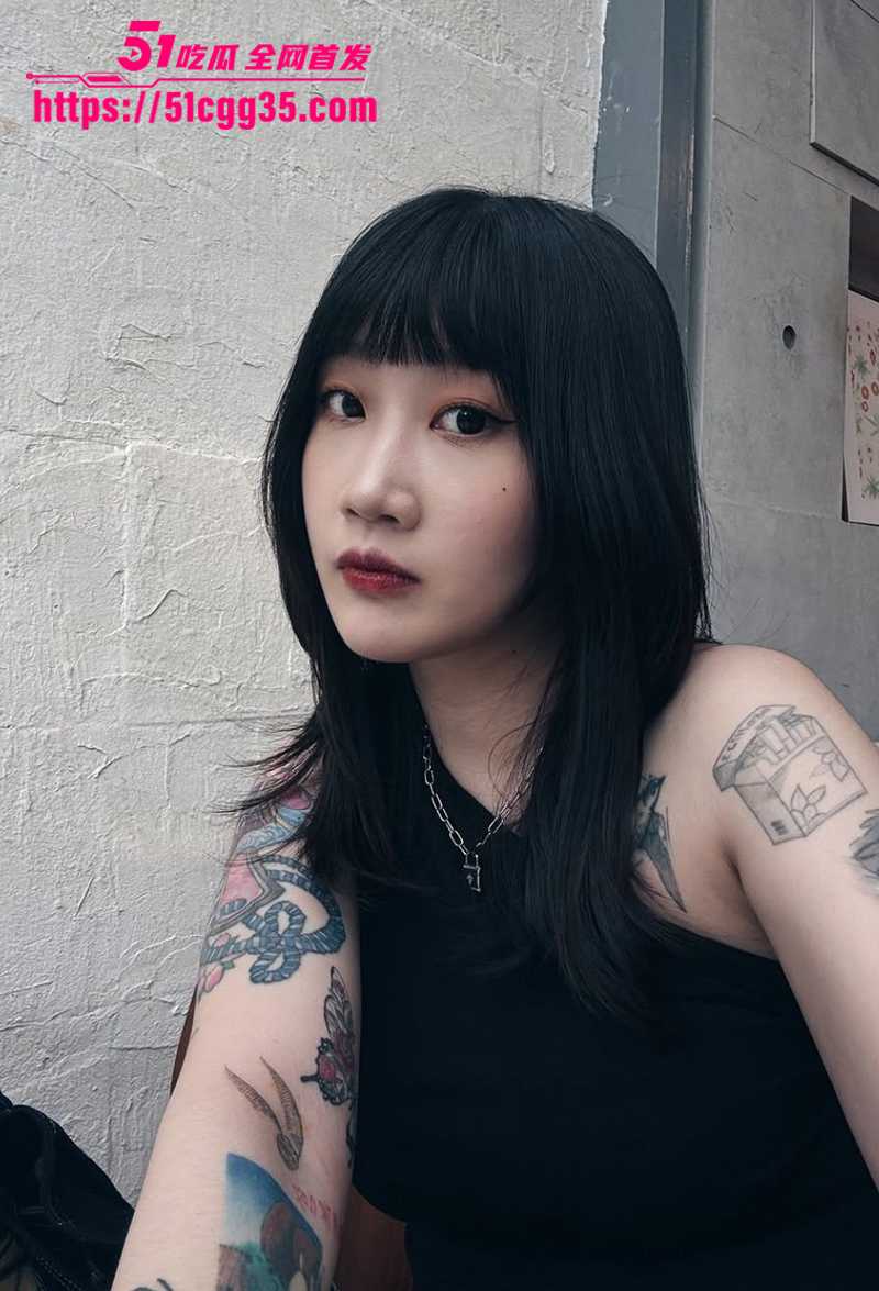 反差纹身网红柔柔与男友露脸自拍视频流出3拷贝