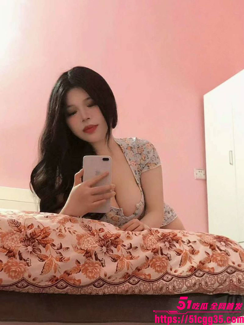 江西上饶反差母狗老师 黄思圆 自慰视频流出 G杯大奶女神私下变身极品肉便器疯狂扣逼！