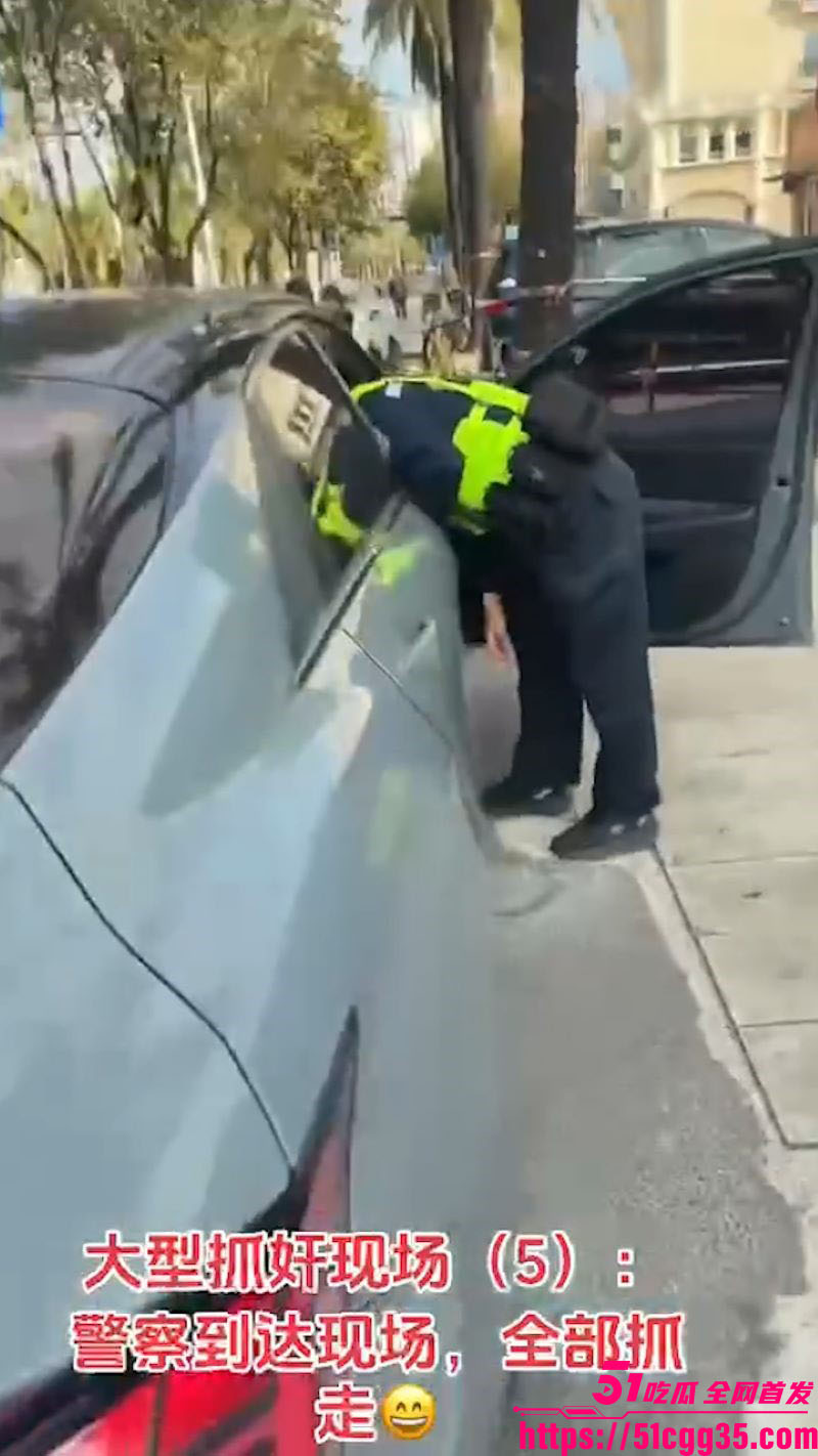 深圳大型抓奸现场丑女出轨被抓现行 3