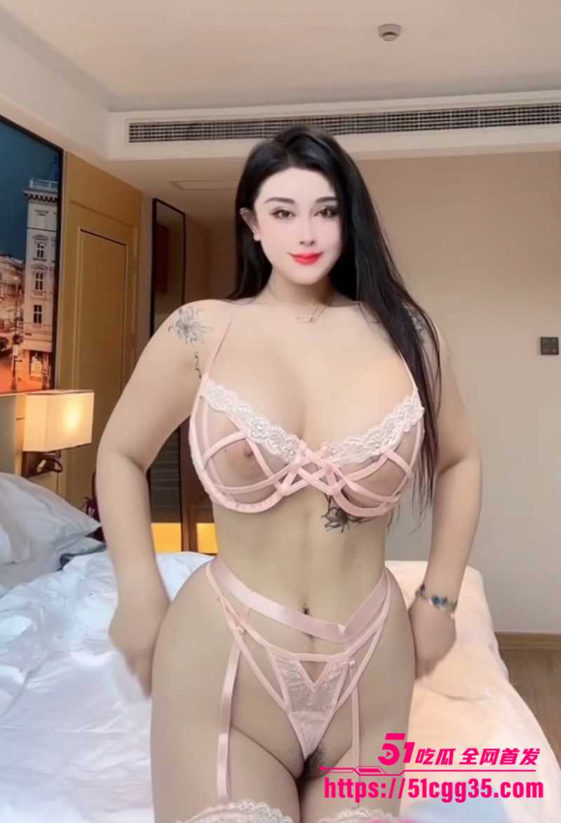 顶级巨乳女网红芷仪G宝福利合集流出 8 拷贝