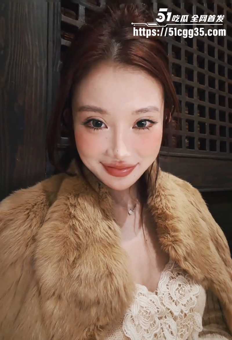 沈阳白富美张露月不雅视频流出 2 拷贝