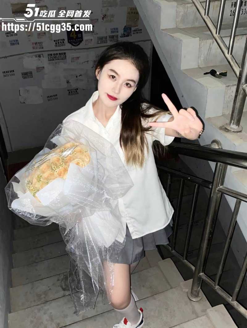 河南南阳师范学院王玥性爱视频合集05