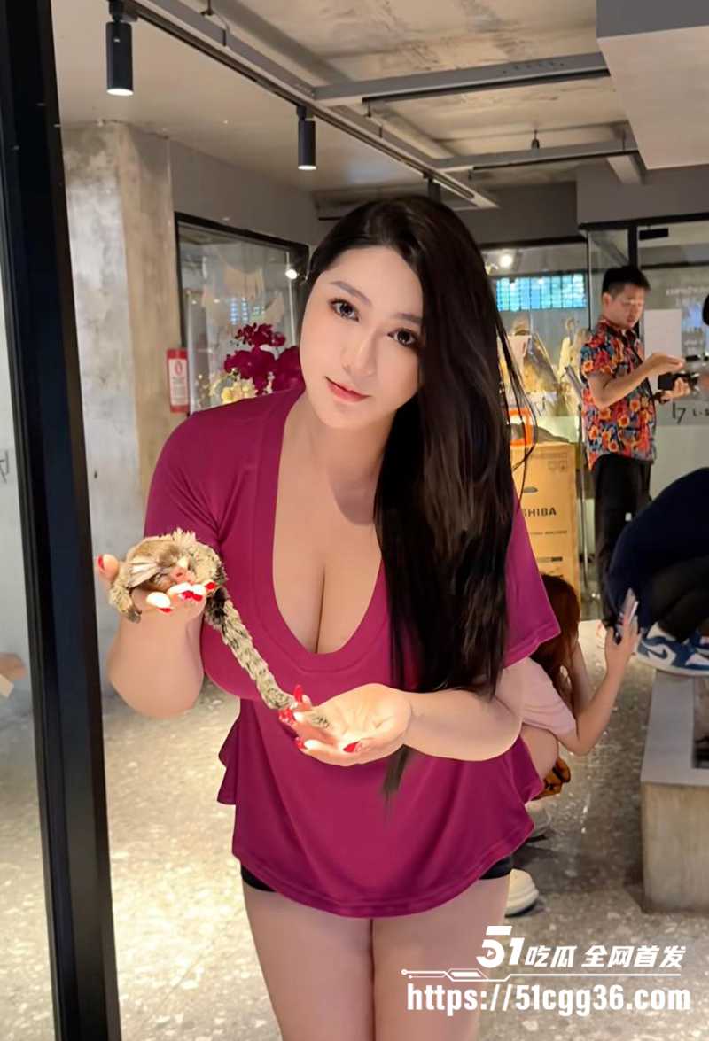 抖音巨乳网红瑶瑶摇摇摇w金主定制大尺度私拍视频曝光5拷贝
