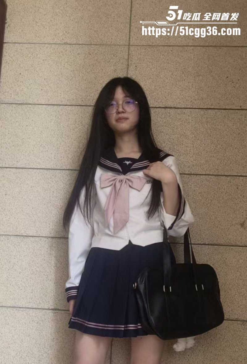 浙江丽水学生妹童青青被调教视频流出3拷贝