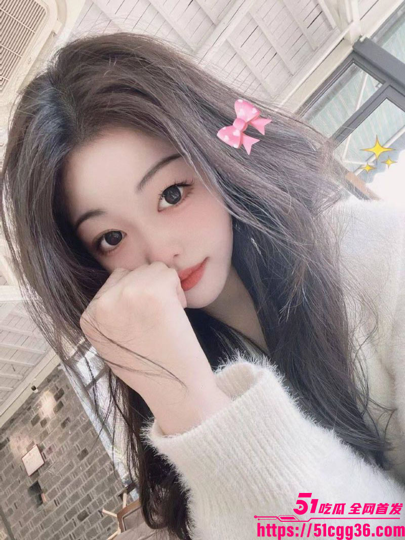 高颜值清纯美少女被金主调教 穿情趣装含金主大棒吞吐 后入猛操肥臀 表请既痛苦又销魂！