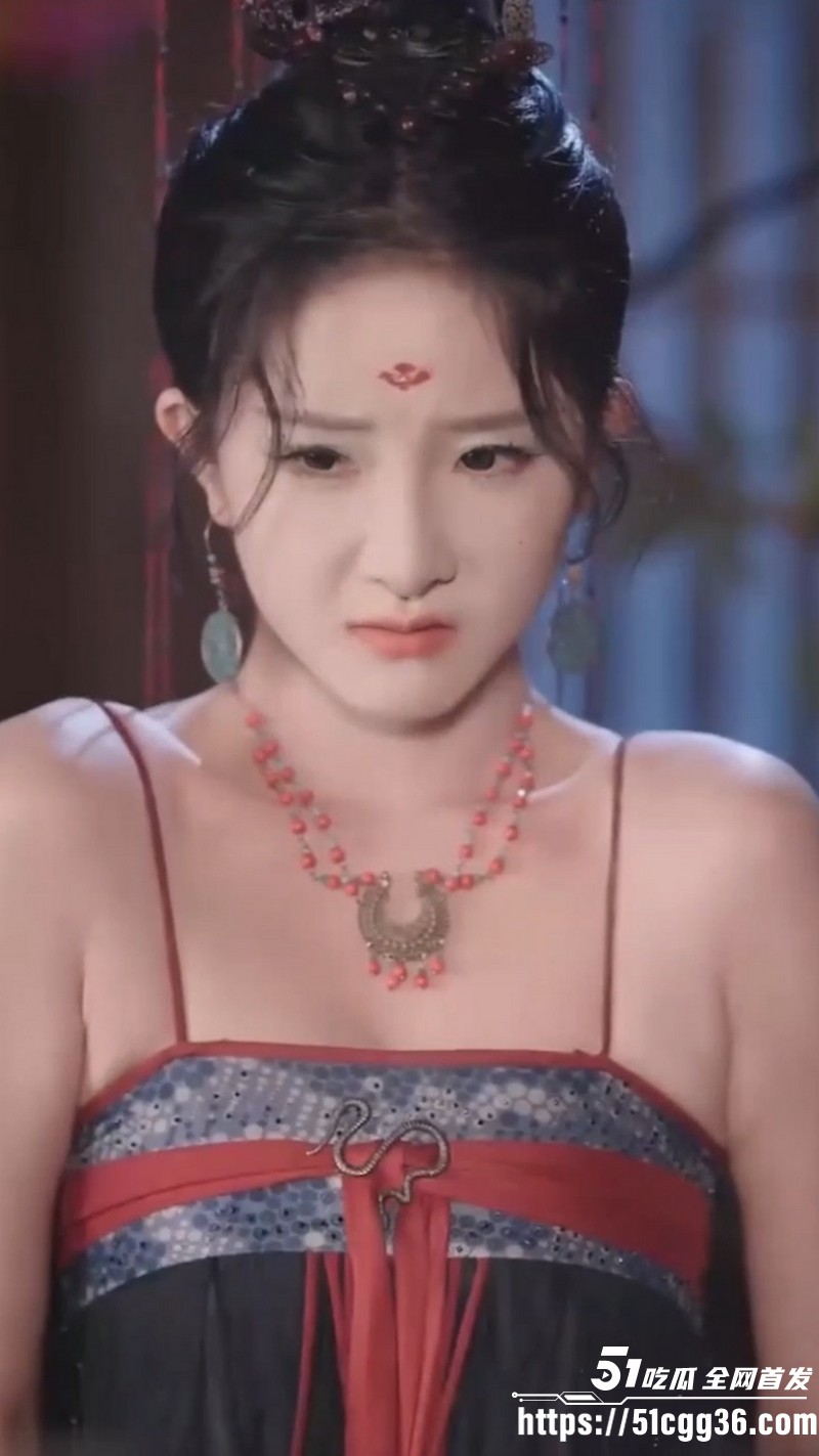 擦边短剧人到晚年绝美魔女拿我当炉鼎第一季 4