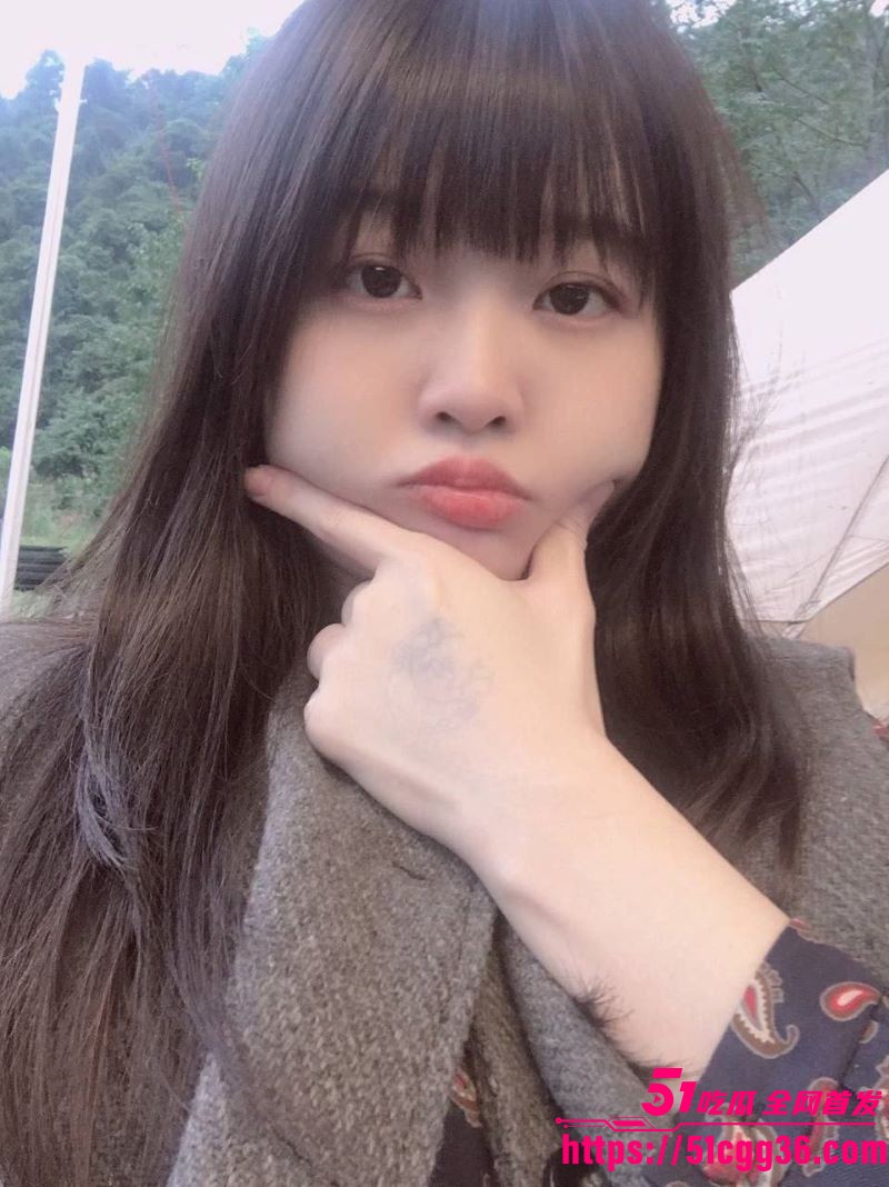 全网疯找的神颜小妹彻底沦陷 露脸口交女上位啪啪 皮鞭猛抽屁股红肿求饶 视觉海啸级反差！