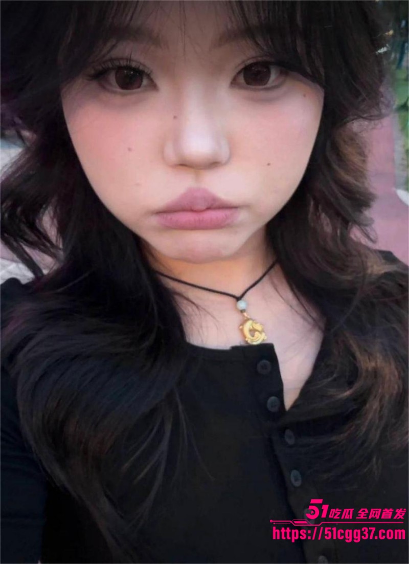 极品巨乳嫩妹网络调教发骚 3