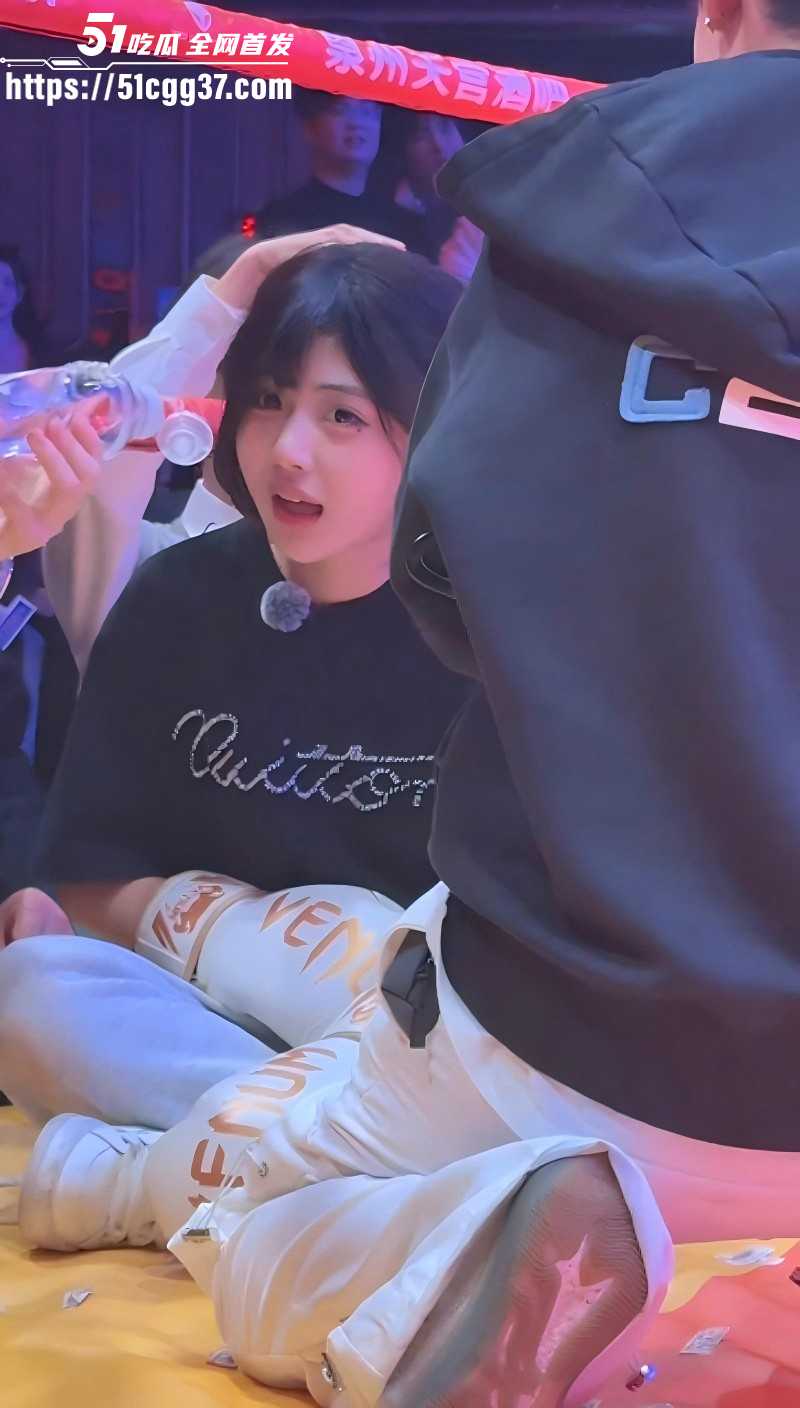 福建泉州天宫酒吧女子萌萌拳争霸赛03