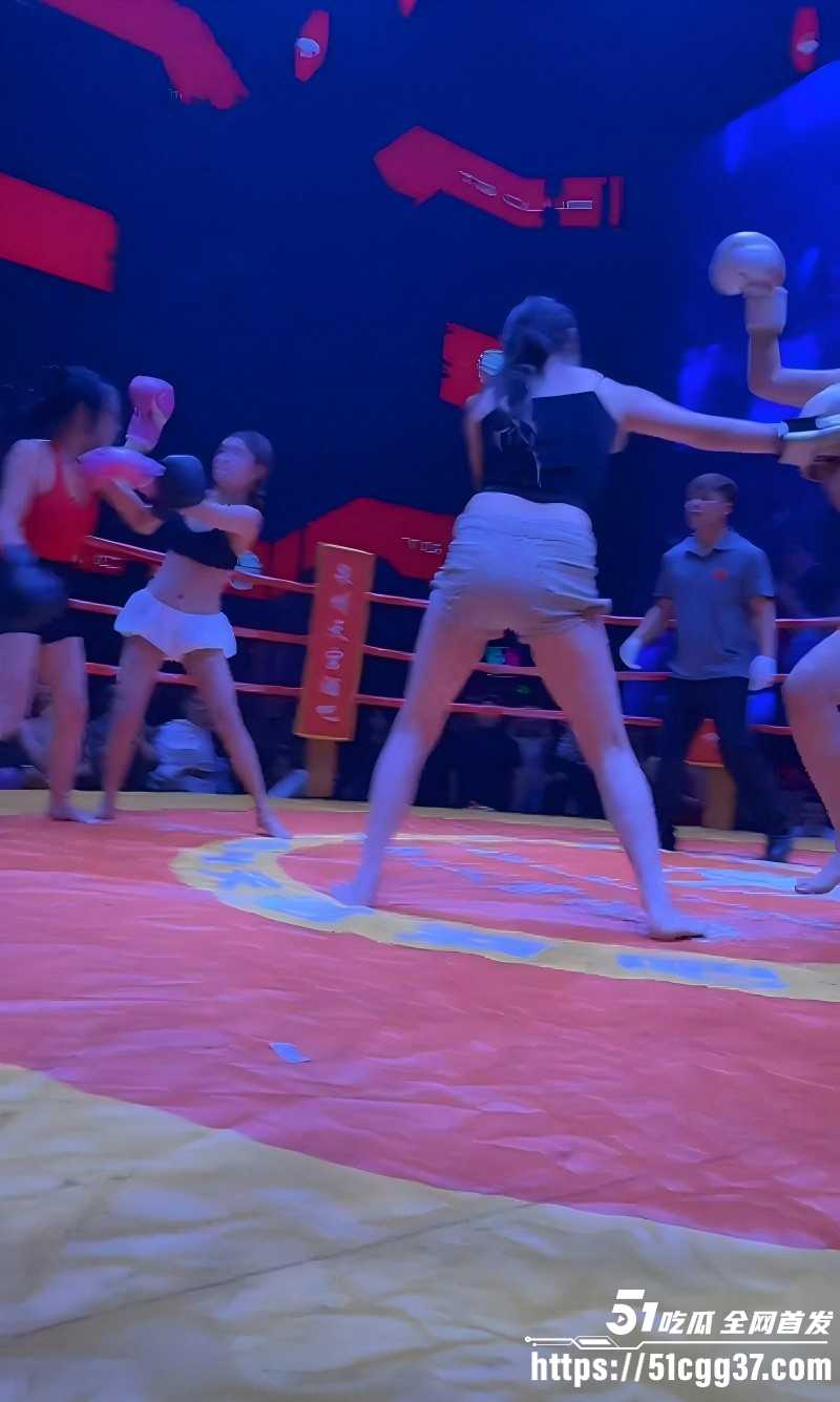 福建泉州天宫酒吧女子萌萌拳争霸赛07