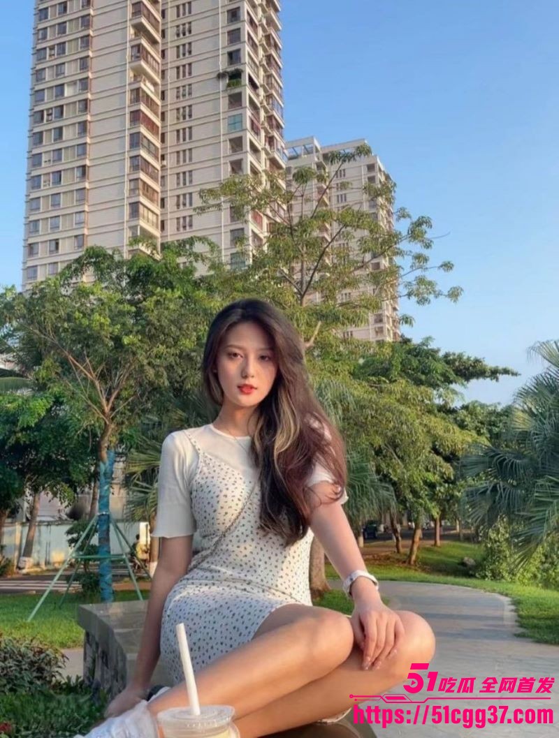湖南美女大学生璐璐私密视频泄漏 3