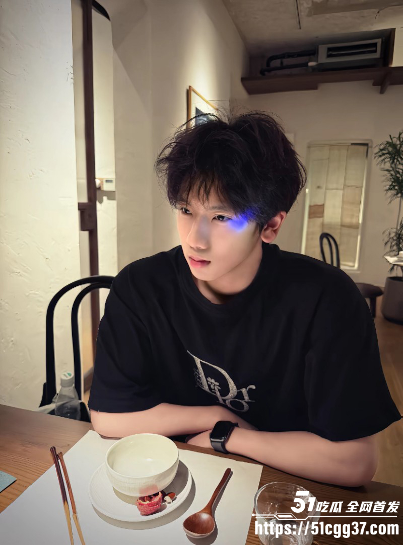 抖音女网红张艺凡出轨事件09
