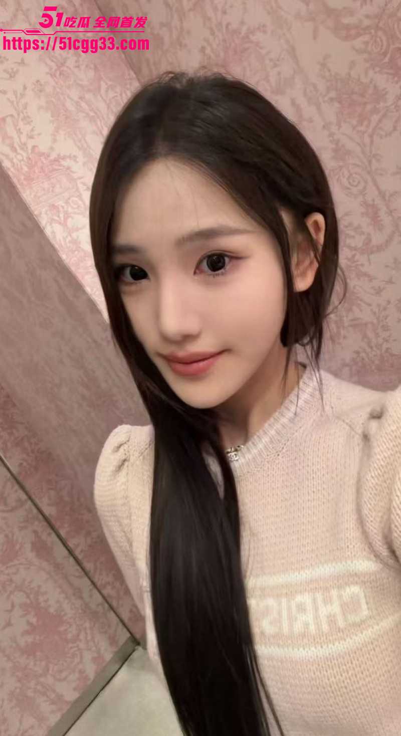 宋晓峰女儿宋之馨被曝三亚点男模011