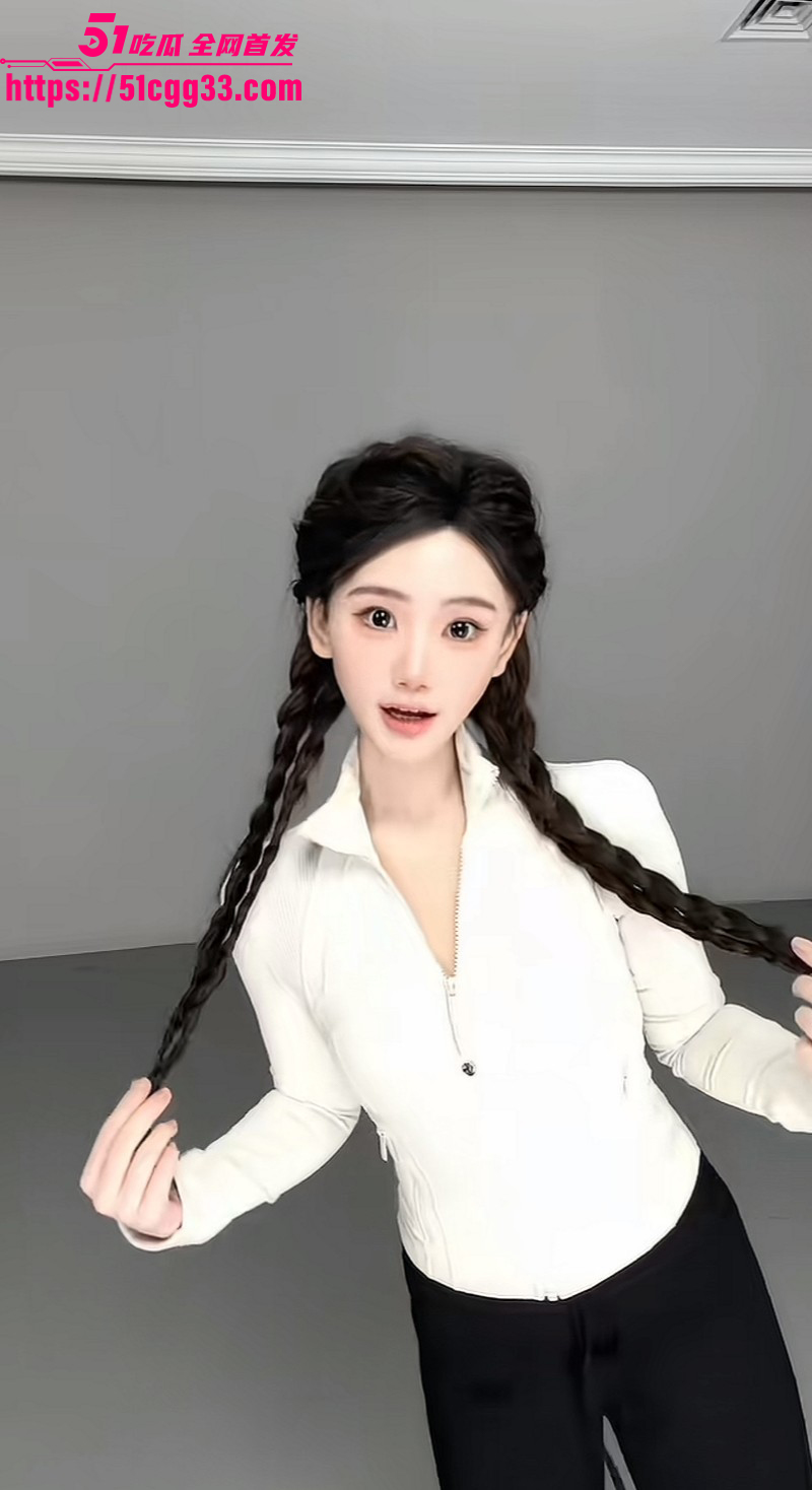 宋晓峰女儿宋之馨被曝三亚点男模012