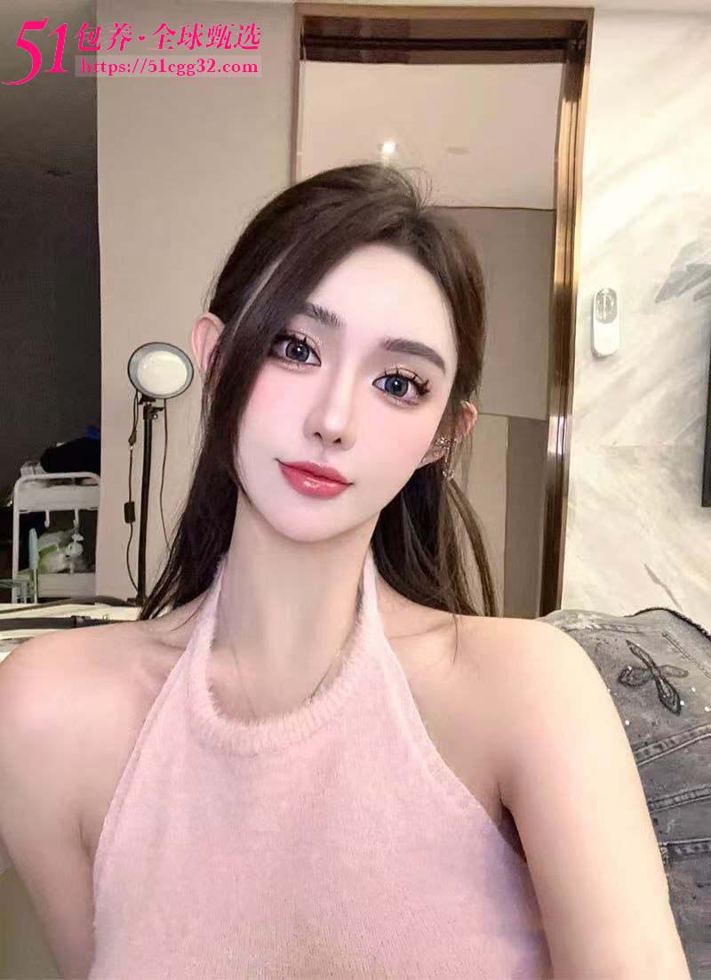51包养 高端外围 | W1CD2203 成都女神级美妆达人 自带黑丝制服 小水库 敏感体质 好评如潮 质量保真 假一罚十