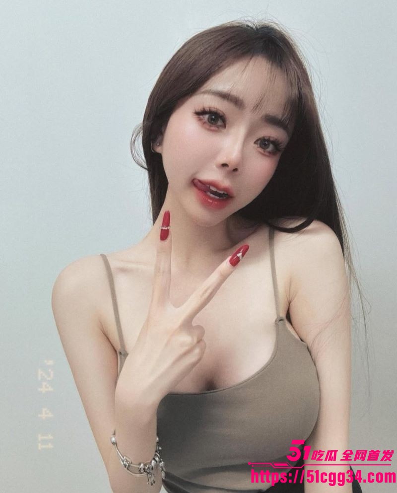 超漂亮巨乳网美早期下海黄播曝光 4